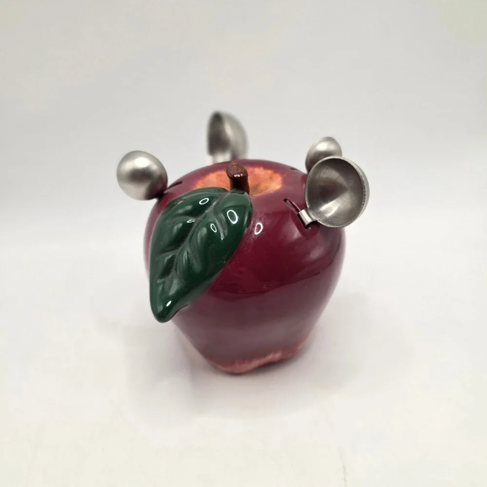 N/A ceramic apple